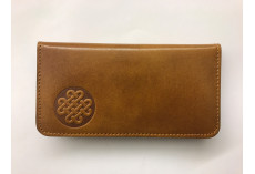 Jednoduchá kožená peněženka s uzlem štěstí světle hnědá